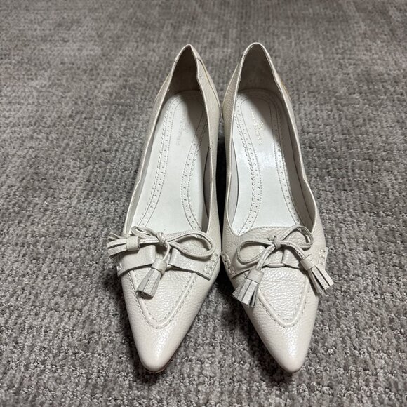Brooks Brothers 346 Kitten Heels Ivory Leather Women's Size 7 - Picture 8 of 11